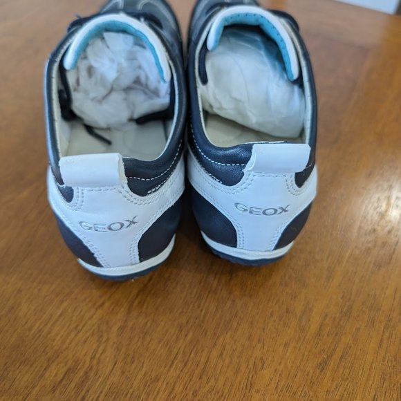 Geox Leather Sneaker - Picture 5 of 5